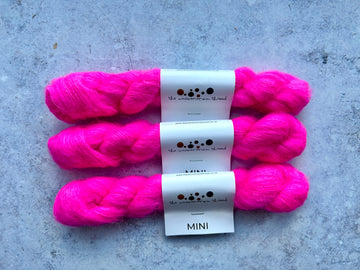 Suri Silk Lace Mini - High-Vis Pink