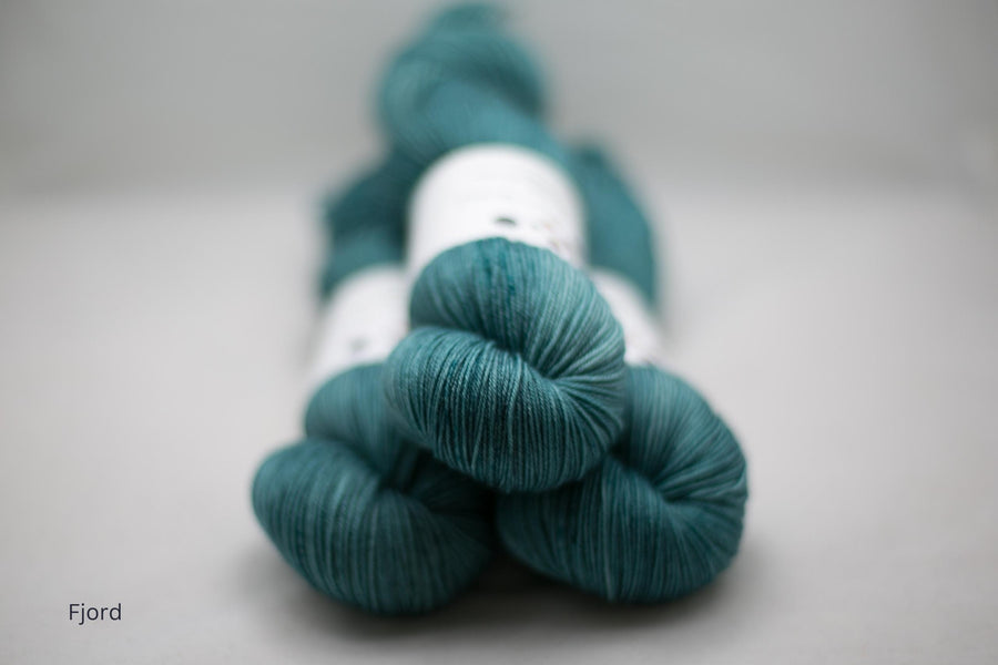 PRE-ORDER - BFL Light DK / Colours