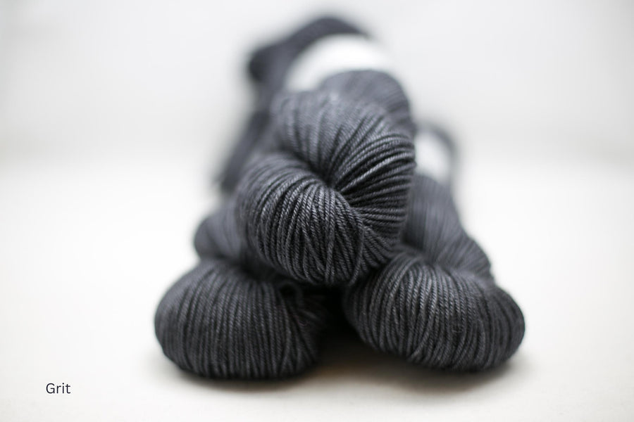 PRE-ORDER - BFL Light DK / Neutrals