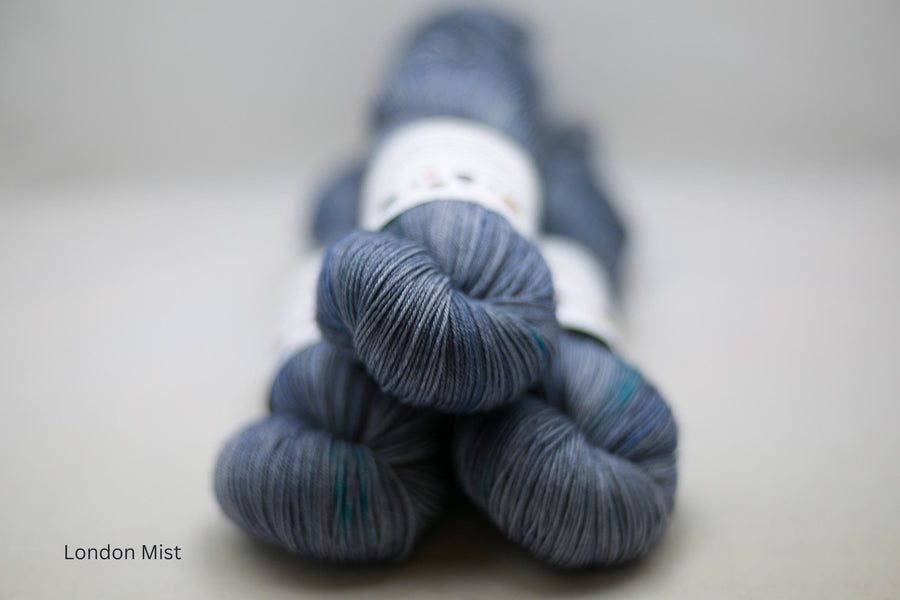 PRE-ORDER - Lush worsted / Neutrals