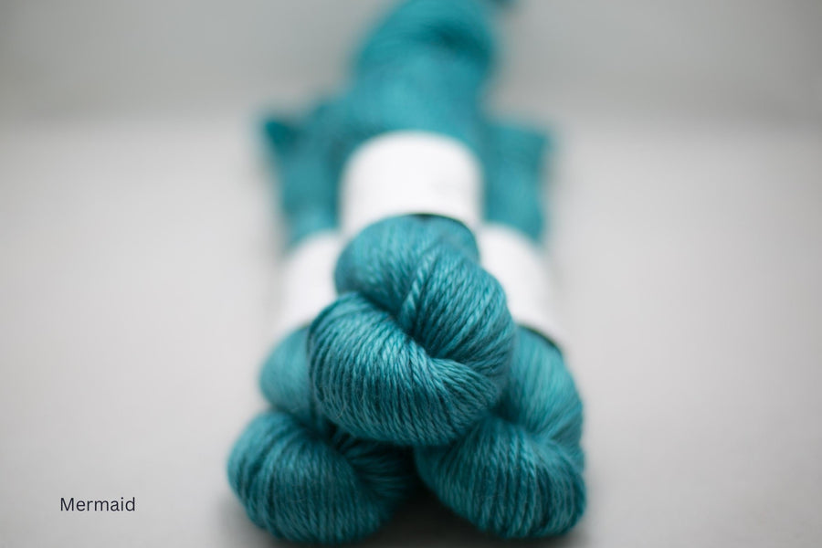 PRE-ORDER - Highland Worsted / Colours