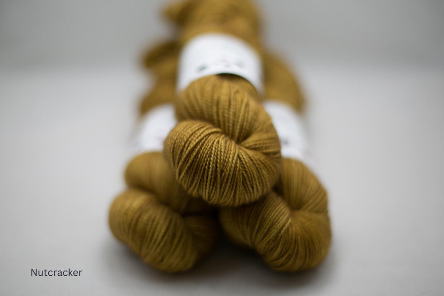 PRE-ORDER - BFL Light DK / Neutrals