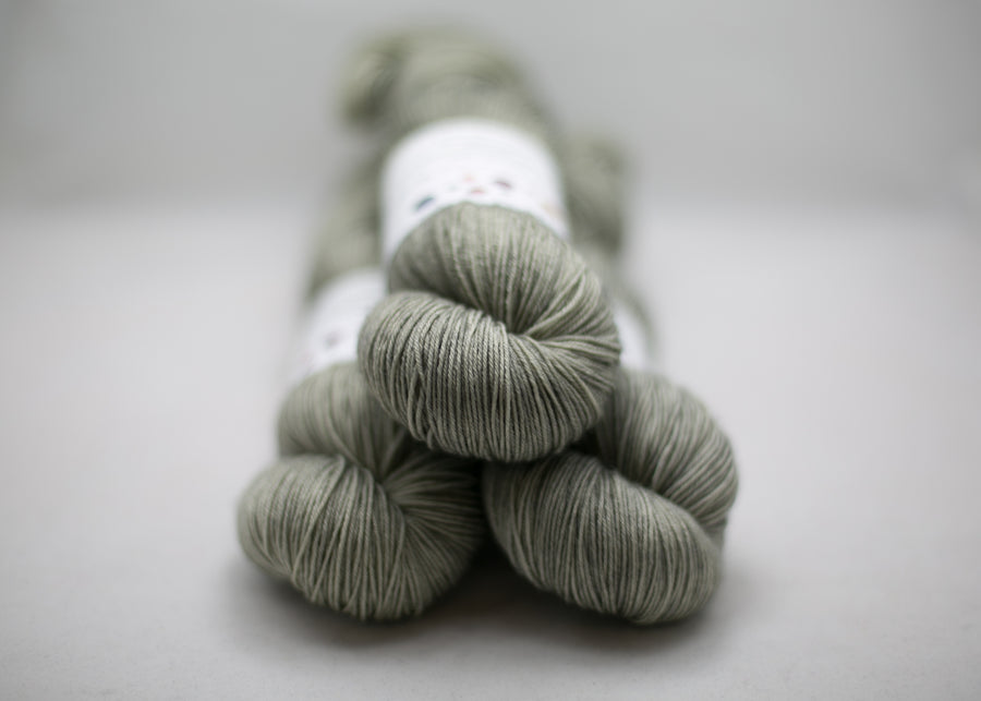 PRE-ORDER - Smooth Sock (full) / Neutrals