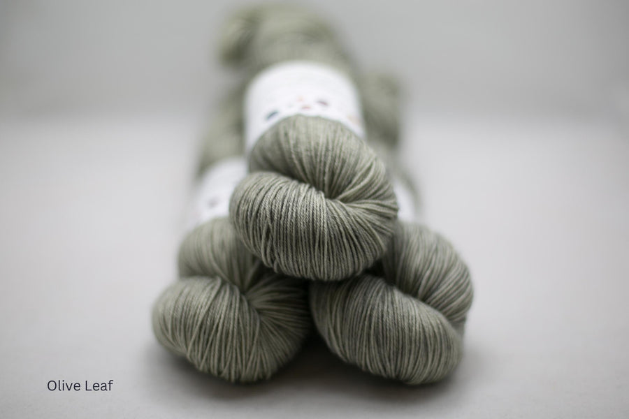 PRE-ORDER - Highland Worsted / Neutrals