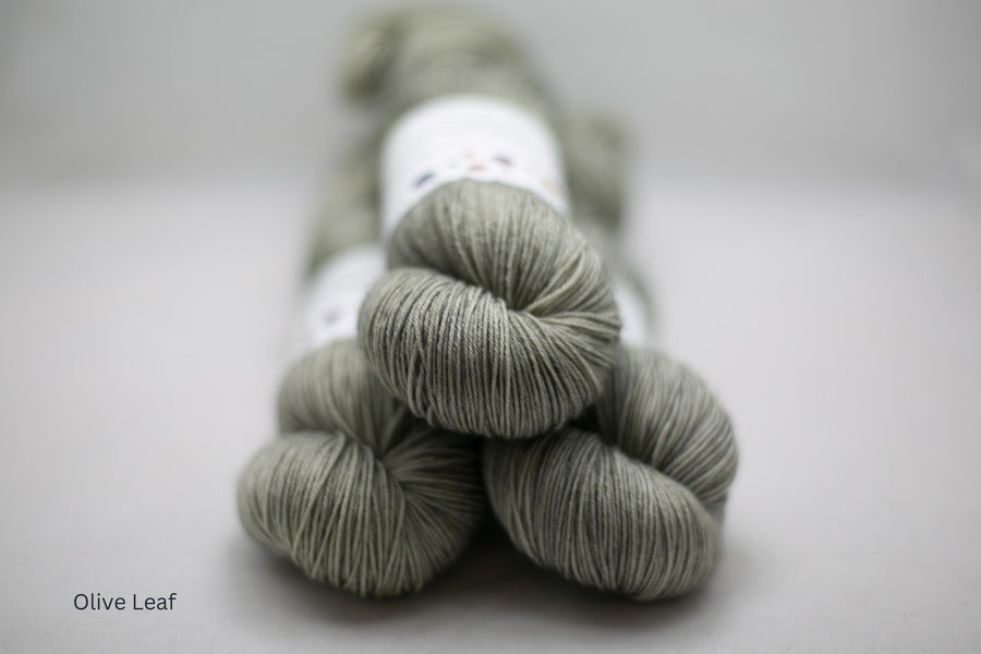 PRE-ORDER - BFL Light DK / Neutrals