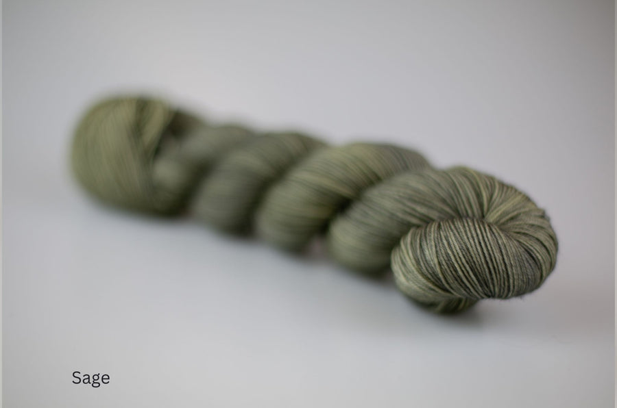 Cloud Fingering (20g) / Neutrals