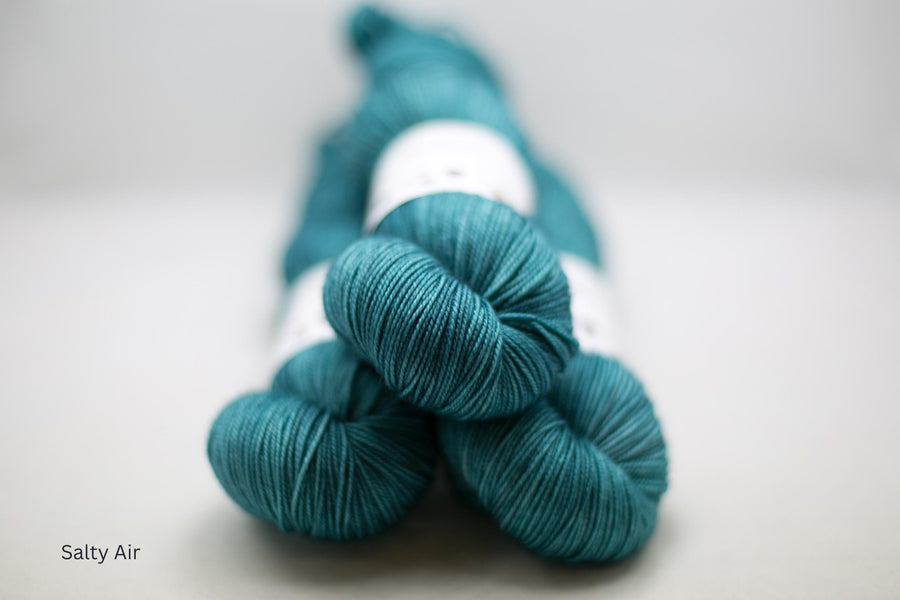 PRE-ORDER - Highland Worsted / Colours