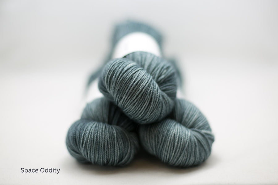 PRE-ORDER - BFL Fingering / Neutrals