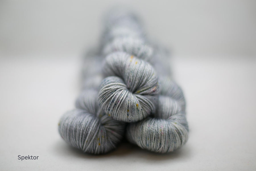 PRE-ORDER - Highland Worsted / Neutrals