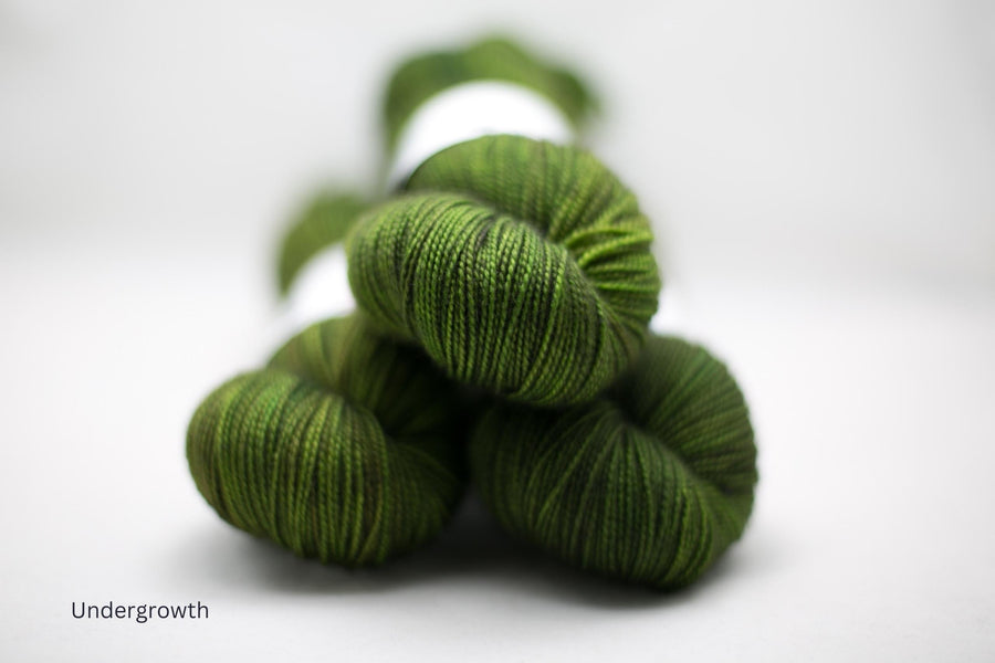 PRE-ORDER - Highland Worsted / Colours